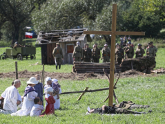 Rekonstrukcja bitwy pod Ossowem. 12.08.2018. Fot. PAP/P. Supernak