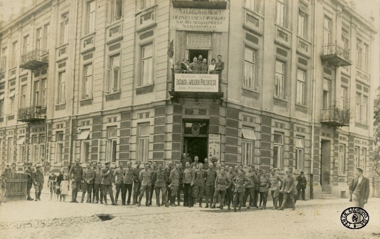 Siedziba Departamentu Wojskowego Naczelnego Komitetu Narodowego. Źródło: CAW