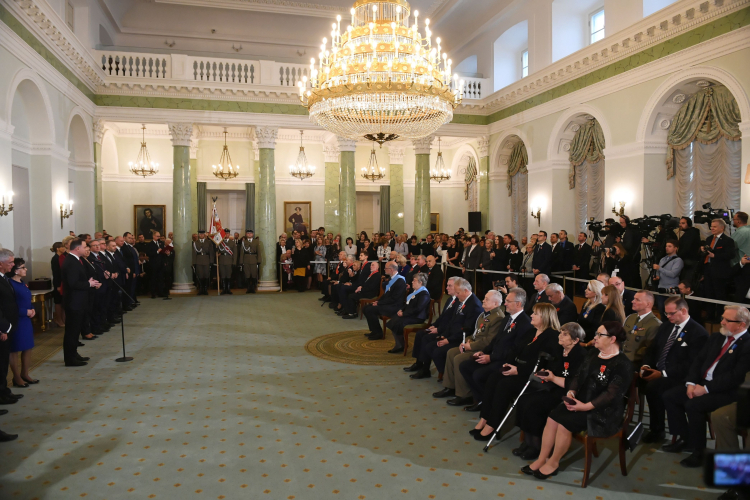 Warszawa, 11.11.2019. Uroczystości wręczenia odznaczeń państwowych w Pałacu Prezydenckim z okazji obchodów Narodowego Święta Niepodległości. Fot. PAP/R. Pietruszka