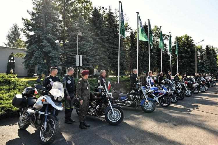 II Wojskowy Rajd Motocyklowy Pamięci generała Stanisława Maczka. Fot. PAP/M. Kulczyński