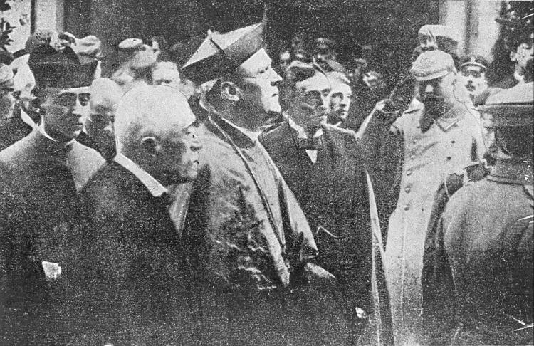 Członkowie Rady Regencyjnej - od lewej: hrabia Józef Ostrowski, arcybiskup Aleksander Kakowski i książę Stanisław Lubomirski. 10.1917. Fot. PAP/CAF/Reprodukcja