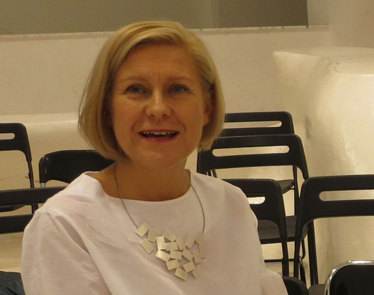 Prof. Iwona Luba