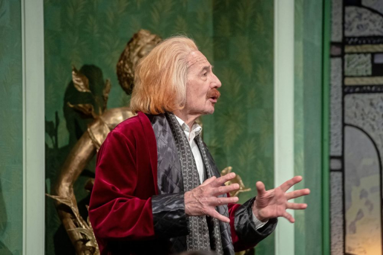 Aktor Dymitr Hołówko jako lgnacy Paderewski podczas próby medialnej spektaklu „Fantazja Polska” w reżyserii Macieja Wojtyszki. Fot. PAP/G. Michałowski Aktor Dymitr Hołówko jako lgnacy Paderewski podczas próby medialnej spektaklu „Fantazja Polska” w reżyserii Macieja Wojtyszki. Fot. PAP/G. Michałowski