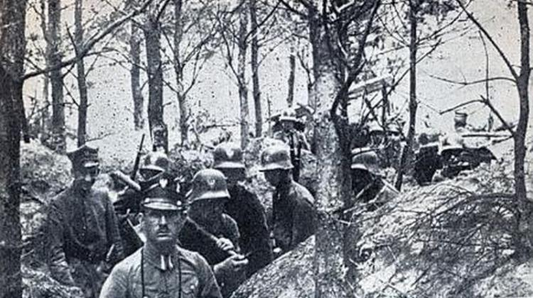 Powstańcy wielkopolscy w okopach, styczeń 1919. Fot. Wikimedia Commons Powstańcy wielkopolscy w okopach, styczeń 1919. Fot. Wikimedia Commons