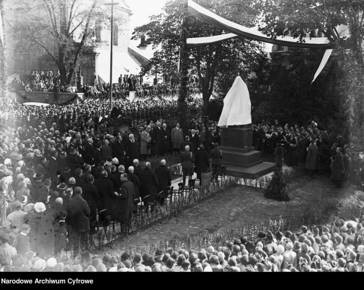 Odsłonięcie pomnika Ignacego Łukasiewicza w Krośnie. 10.1932. Fot. NAC