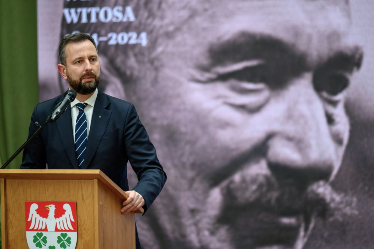 Wicepremier, minister obrony narodowej Władysław Kosiniak-Kamysz podczas obchodów 150. rocznicy urodzin Wincentego Witosa w Centrum Kultury Wsi Polskiej w Wierzchosławicach. Fot. PAP/P. Topolski