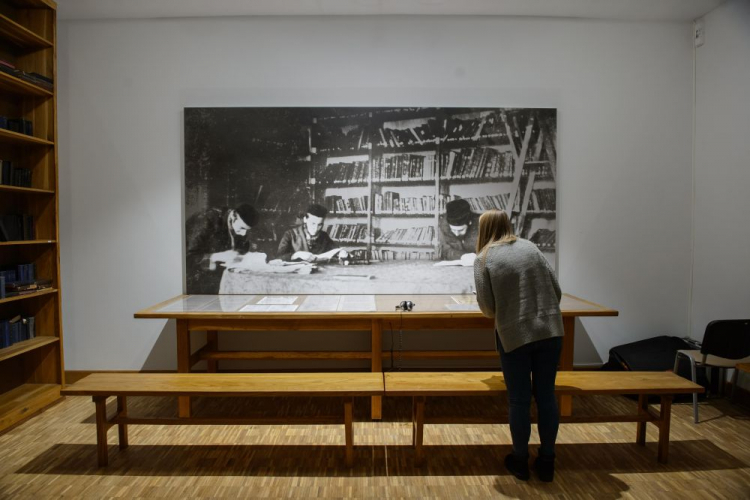 Muzeum „Historia Jesziwy Mędrców z Lublina” w budynku Synagogi Jesziwas Chachmej Lublin (Jesziwa Mędrców Lublina). 2017 r. Fot. PAP/W. Pacewicz Muzeum „Historia Jesziwy Mędrców z Lublina” w budynku Synagogi Jesziwas Chachmej Lublin (Jesziwa Mędrców Lublina). 2017 r. Fot. PAP/W. Pacewicz