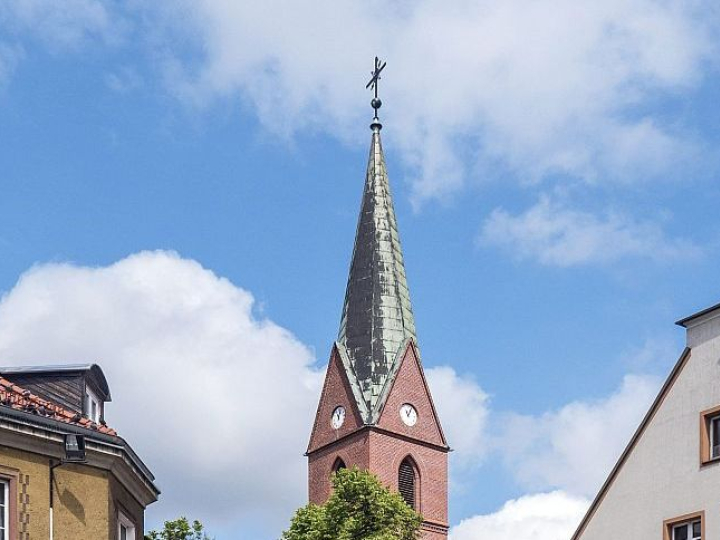 Kościół ewangelicko-augsburski p.w. Chrystusa Zbawiciela w Olsztynie. Fot. PAP/J. Ochoński