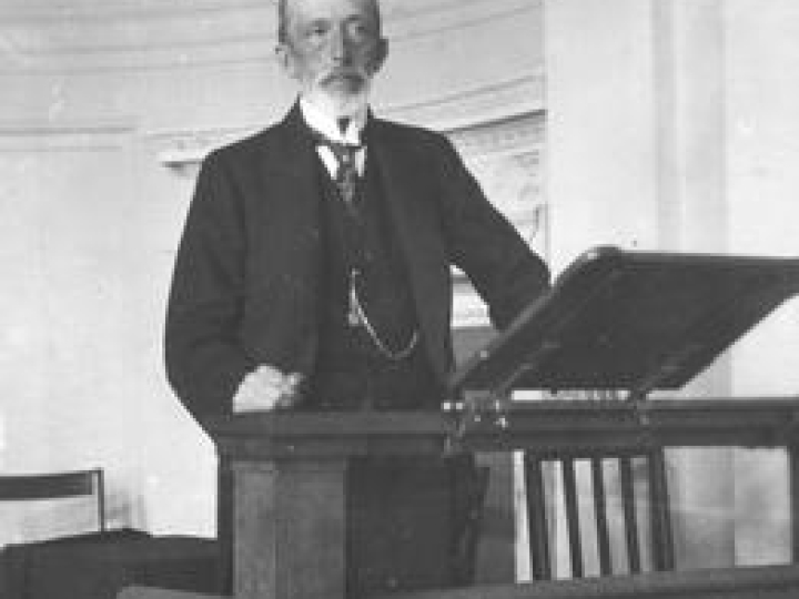 Premier Józef Świeżyński. Źródło: NAC