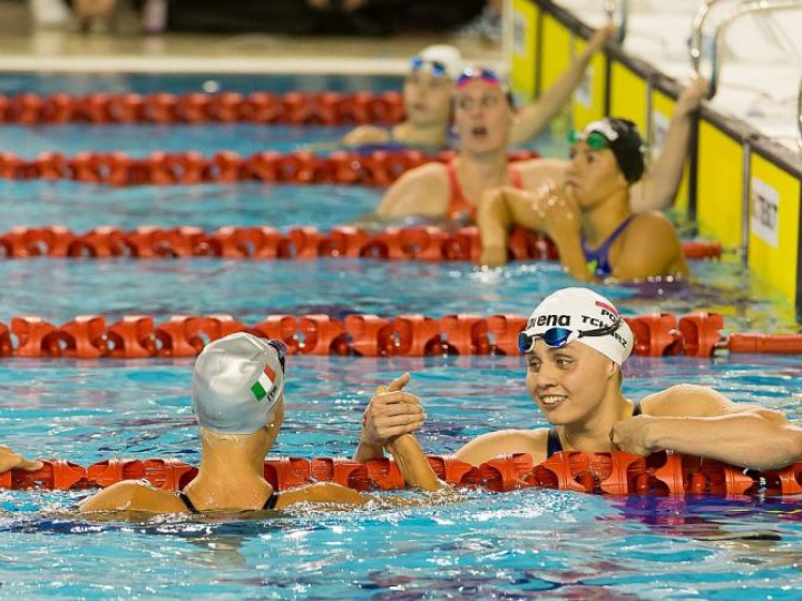Alicja Tchórz (P) podczas zawodów w sportowym ratownictwie wodnym rozgrywanych w trakcie Światowych Igrzysk Sportów Nieolimpijskich - The World Games we Wrocławiu. 2017 r. Fot. PAP/J. Karwowski