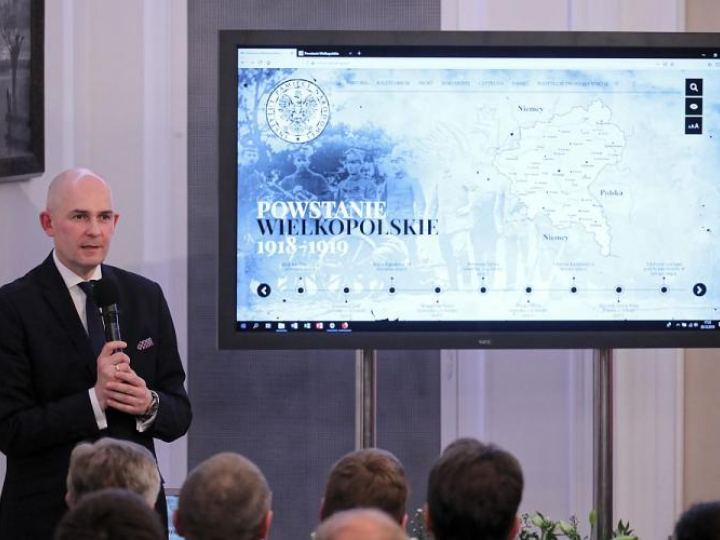 Dyrektor Oddziału Instytutu Pamięci Narodowej w Poznaniu dr hab. Rafał Reczek podczas uroczystej inauguracji portalu internetowego o Powstaniu Wielkopolskim w Belwederze w Warszawie. Fot. PAP/P. Supernak