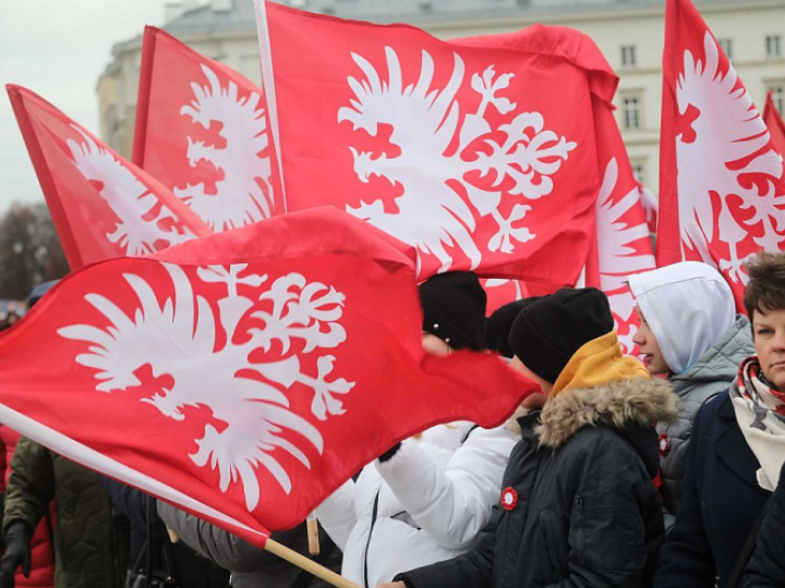 Obchody 101. rocznicy wybuchu Powstania Wielkopolskiego przed Grobem Nieznanego Żołnierza w Warszawie. Fot. PAP/W. Olkuśnik