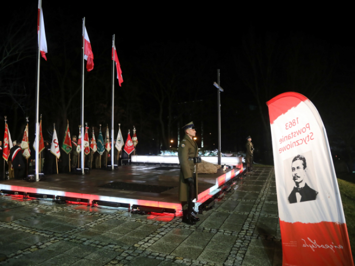 Warszawa, 22.01.2020. Warszawskie obchody 157. rocznicy wybuchu Powstania Styczniowego, przy Krzyżu Traugutta. Fot. PAP/W. Olkuśnik