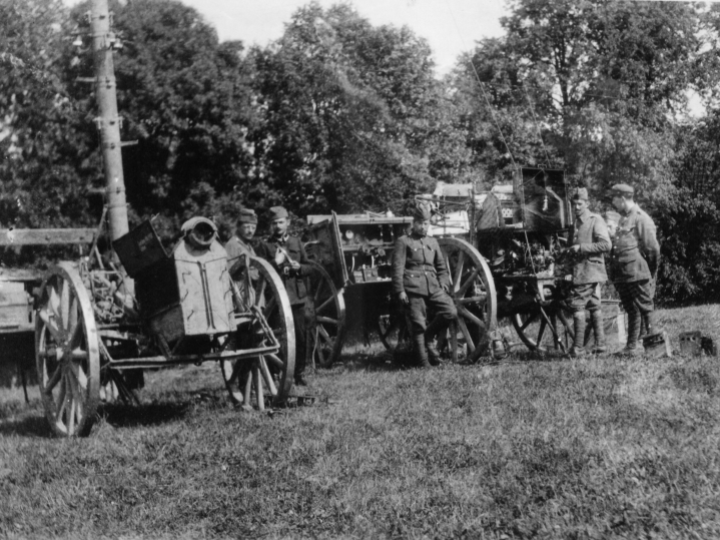 Jesień 1920 r. Radiostacja 1 Dywizji Legionów. Źródło: Centralne Archiwum Wojskowe WBH