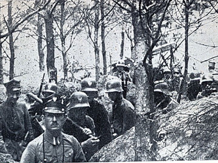Powstańcy wielkopolscy w okopach, styczeń 1919 r. Źródło: Wikimedia Commons