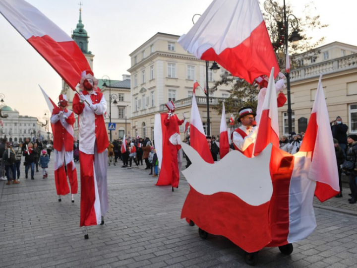 Festiwal Niepodległa na Krakowskim Przedmieściu. Warszawa, 11.11.2021. Fot. PAP/R. Pietruszka