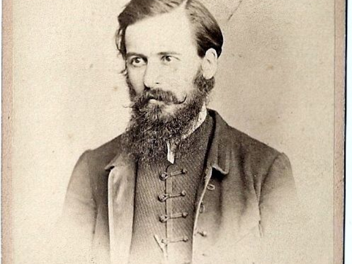  Bronisław Szwarce na zesłaniu. Źródło: kolekcja Jacka Dehnela - https://awers-rewers.pl/bronislaw-szwarce-na-zeslaniu/ 